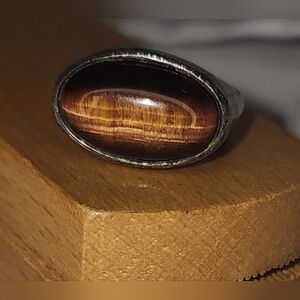 Vintage Sterling Silver Tigers Eye Stone Ring.        Size 5 1/2